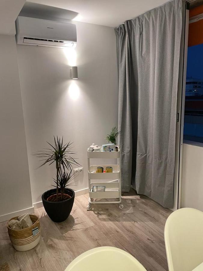 Apartamento C Y L 토레몰리노스 외부 사진