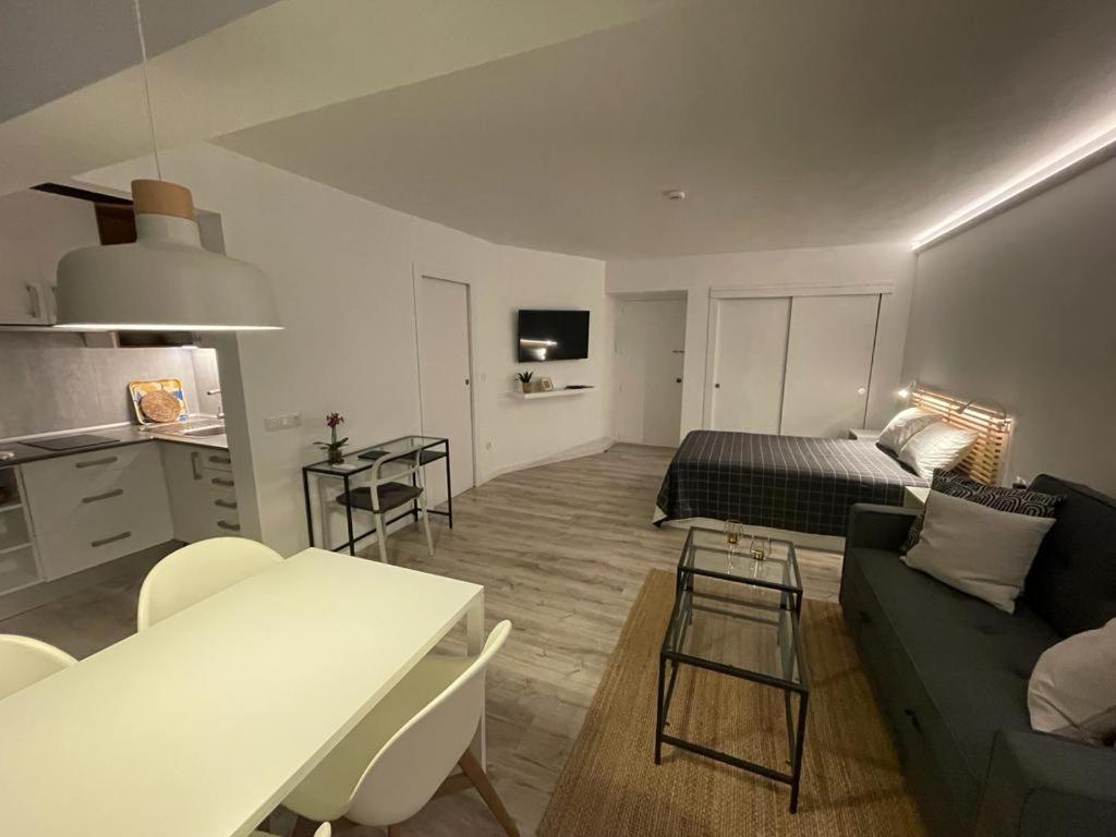 Apartamento C Y L 토레몰리노스 외부 사진