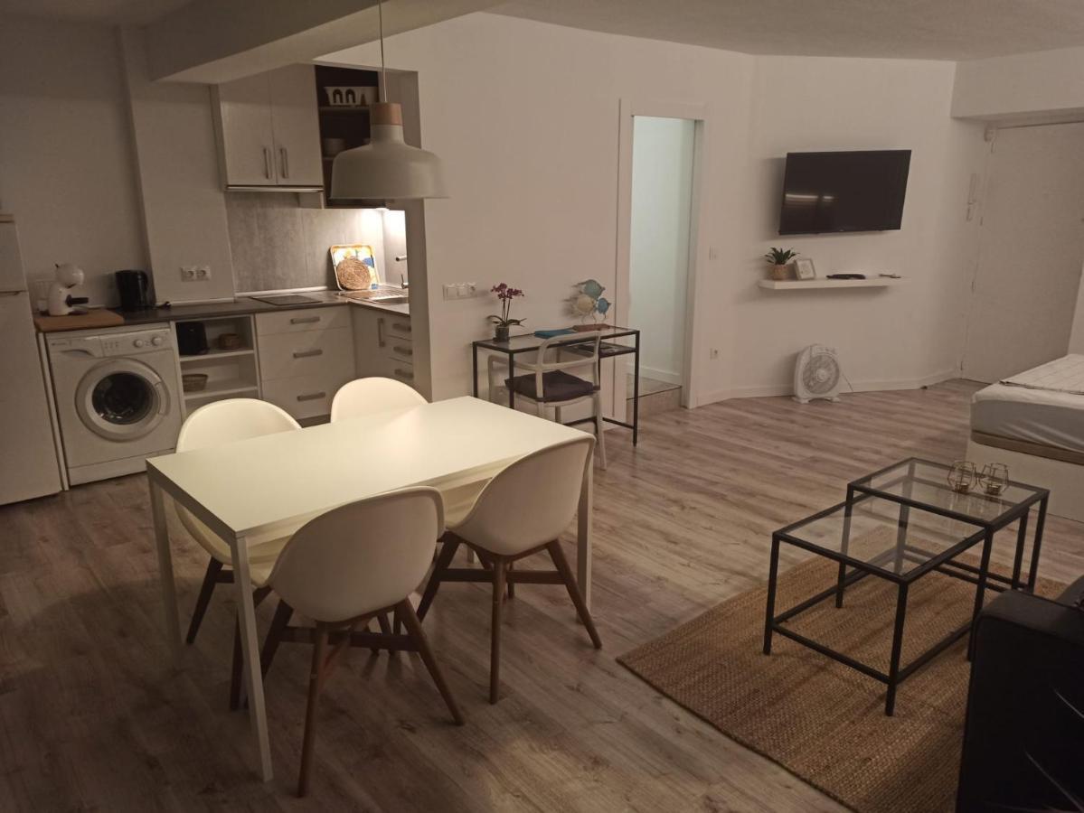 Apartamento C Y L 토레몰리노스 외부 사진